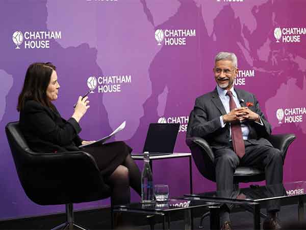 EAM Jaishankar discusses Indian foreign policy, regional dynamics in UK